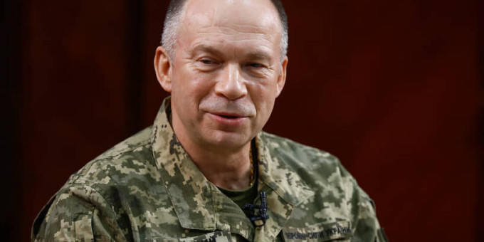 Сырский рассказал Великобритании о чрезвычайно сложной ситуации Сырский рассказал Великобритании о чрезвычайно сложной ситуации