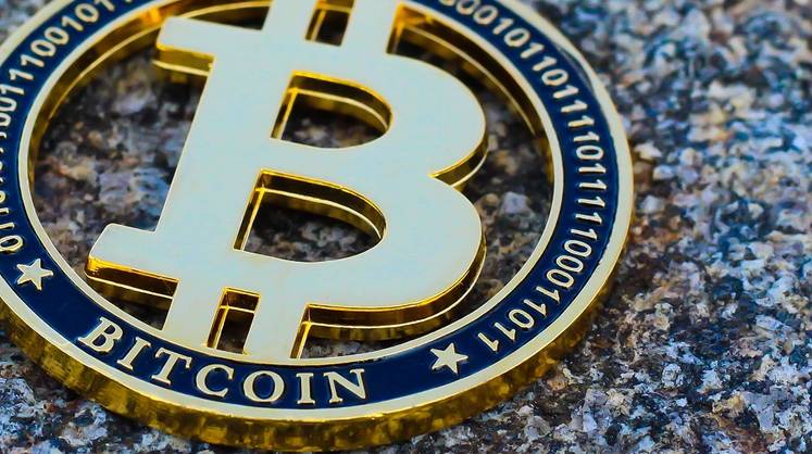 Биткоин полетел вниз Биткоин полетел вниз