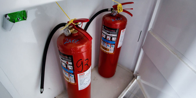 В Бурятии семья с ребенком отравилась угарным газом из-за искусственной елки В Бурятии семья с ребенком отравилась угарным газом из-за искусственной елки