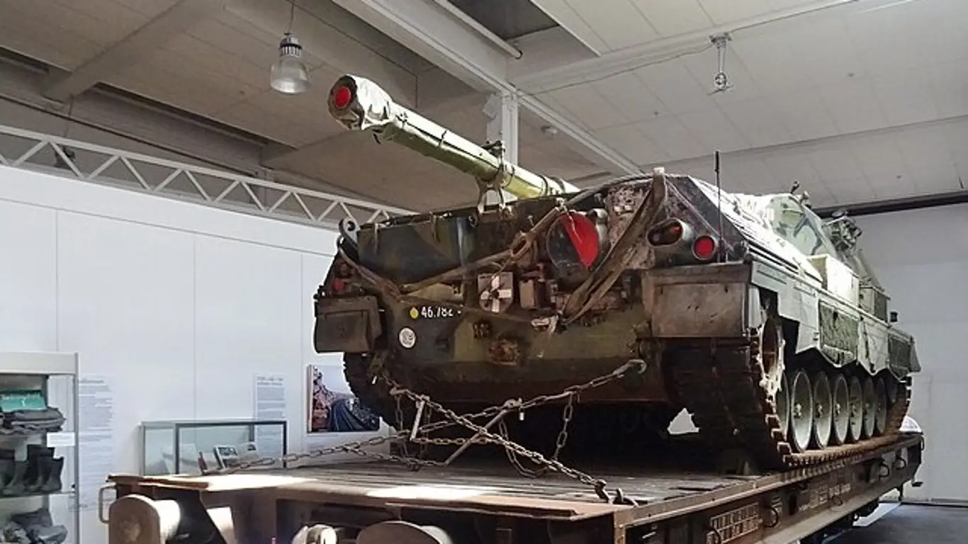 Украина получила новую партию танков Leopard от двух стран
