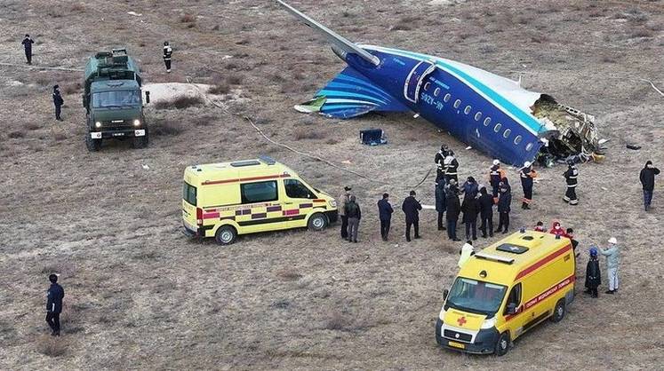 Крушение самолета авиакомпании AZAL стало результатом трагической случайности в небе над Грозным Крушение самолета авиакомпании AZAL стало результатом трагической случайности в небе над Грозным