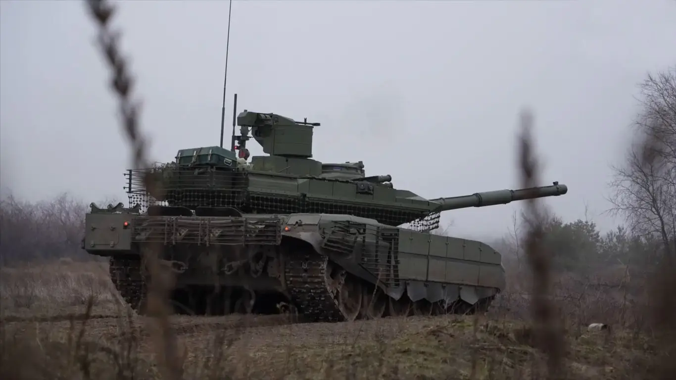 Российская армия получила от «Уралвагонзавода» два эшелона танков