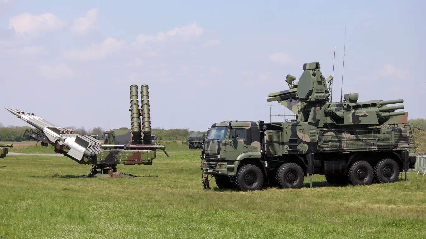 Сербия разорвала несколько военных контрактов с Россией