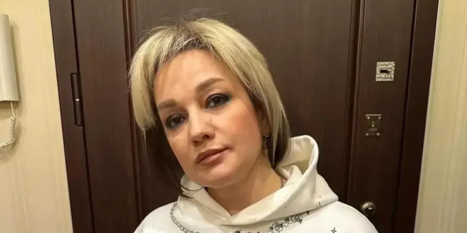 Буланова рассказала, почему не живет с молодым мужем