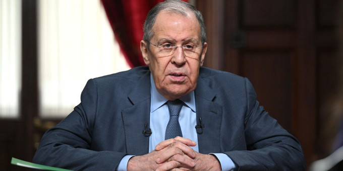 Лавров призвал Армению решать проблемы с соседями Лавров призвал Армению решать проблемы с соседями