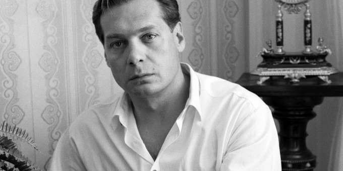 Умер актер Янковский Умер актер Янковский