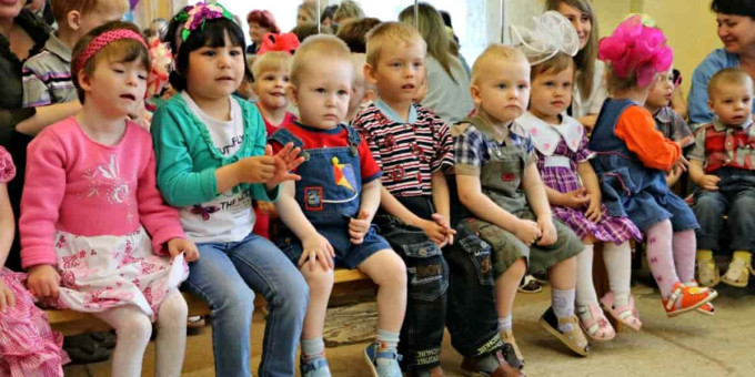 Звезды, которые вернули детей в детский дом Звезды, которые вернули детей в детский дом