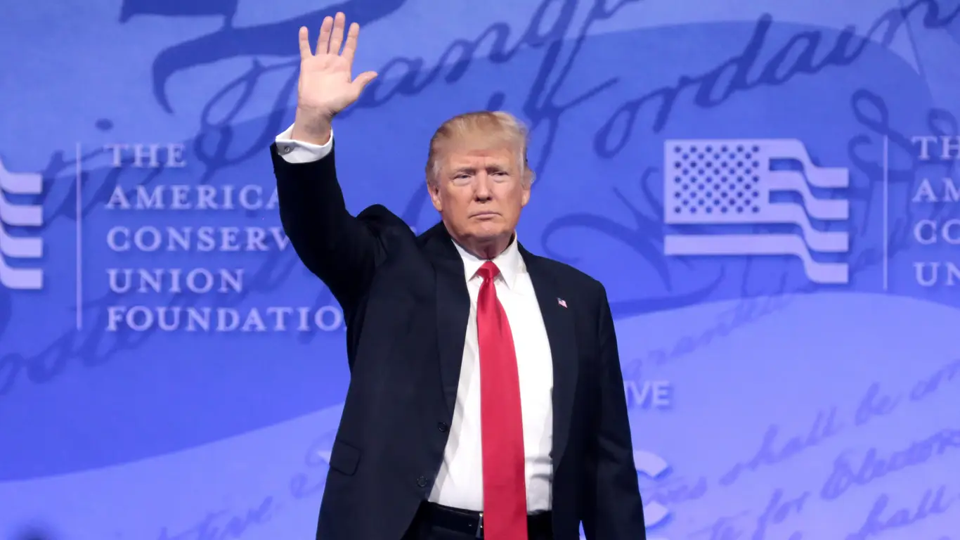 Сигналы без объяснений: Россия пытается расшифровать планы Трампа по Украине