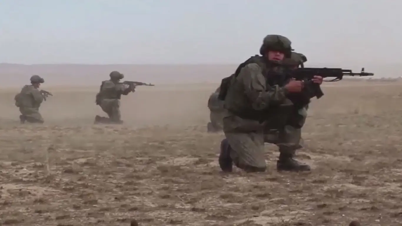 «Больные имбецилы». Боец обрушился на командование из-за «мешка» в Донбассе