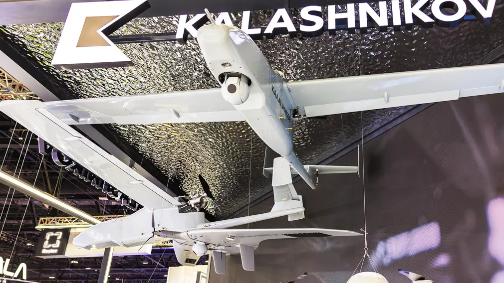 «Калашников» представил на IDEX–2025 грозное оружие будущего: новые дроны-убийцы и ударные боеприпасы