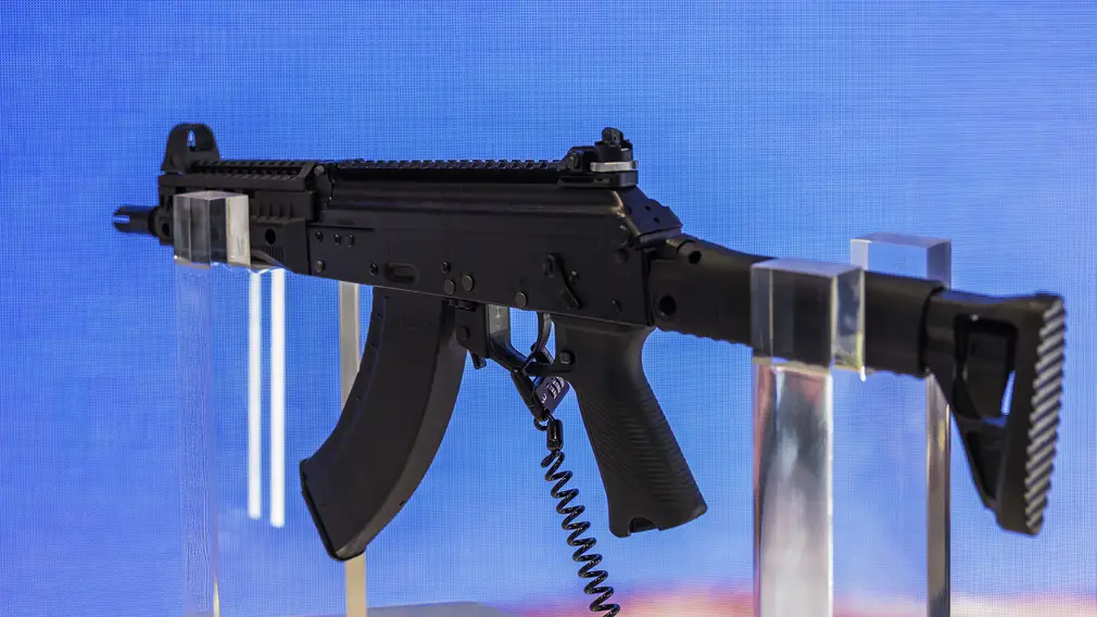 «Калашников» представил стрелковое вооружение на выставке IDEX–2025