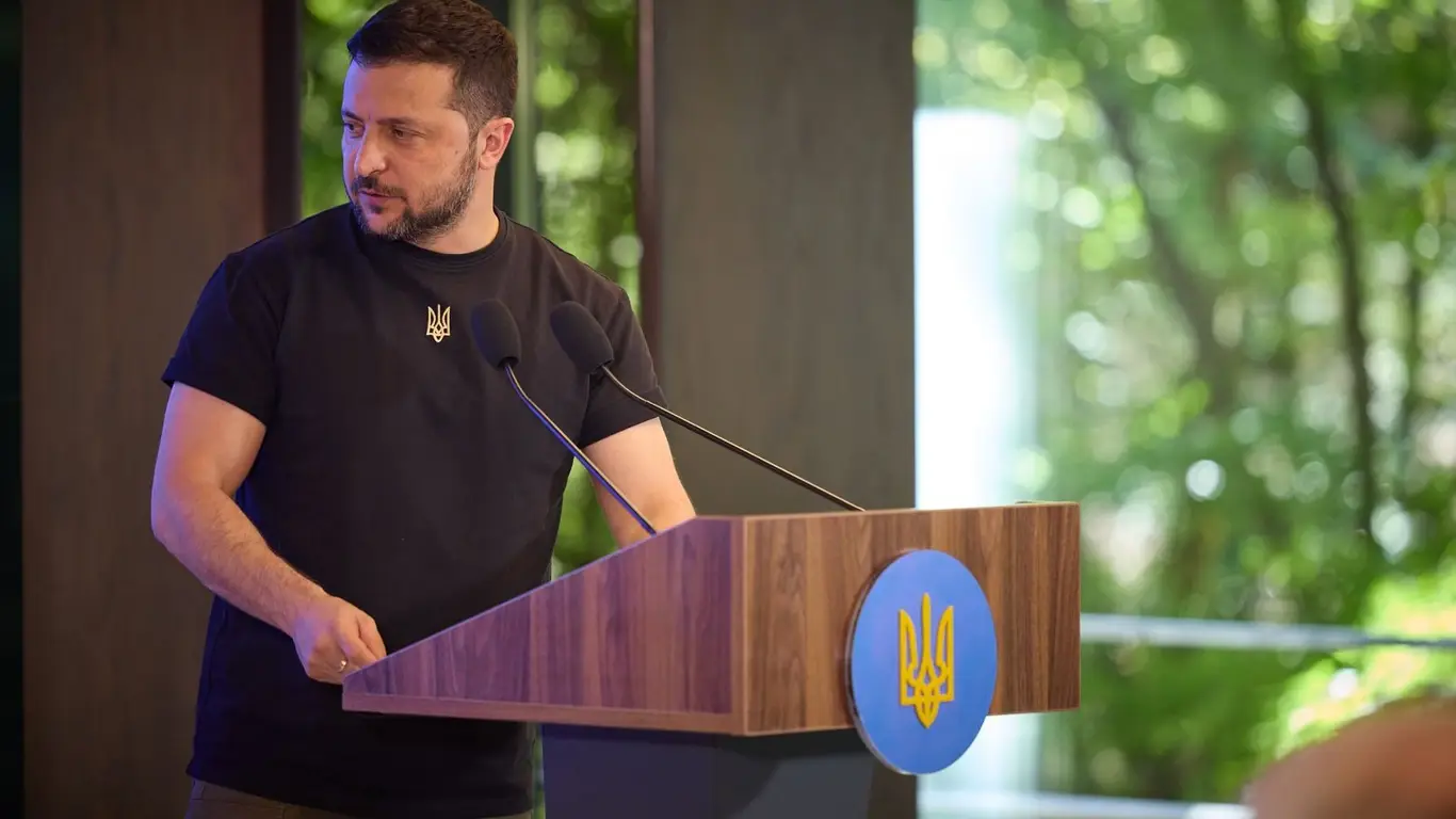 Зеленский назвал страну, которая может принять участие в переговорах по Украине
