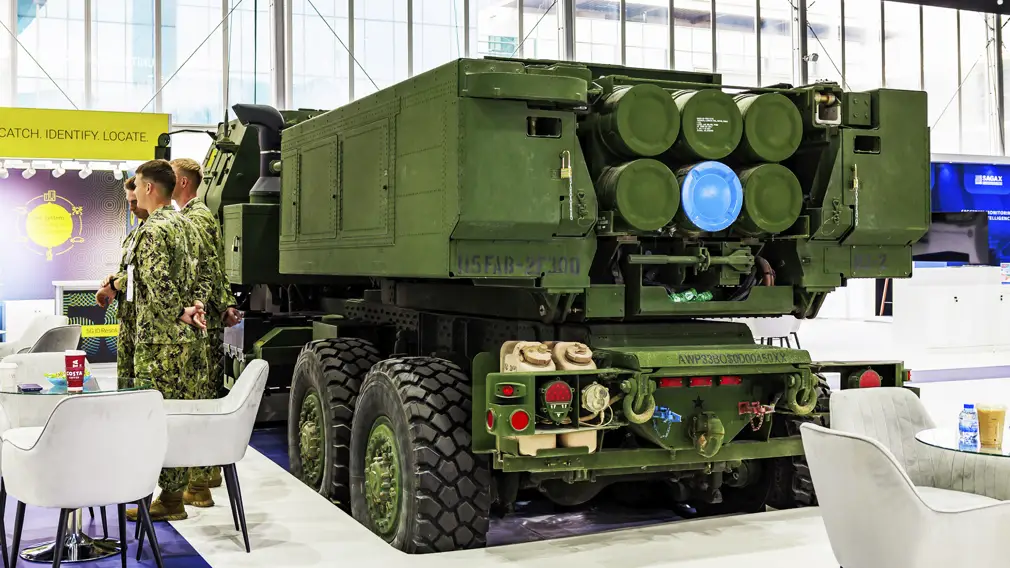 Секреты HIMARS: США представили на IDEX — 2025 обновленную РСЗО