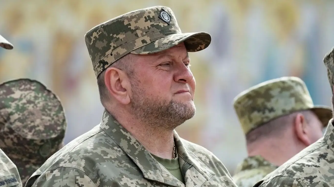 Залужный или Зеленский? На Западе дали прогноз по выборам на Украине