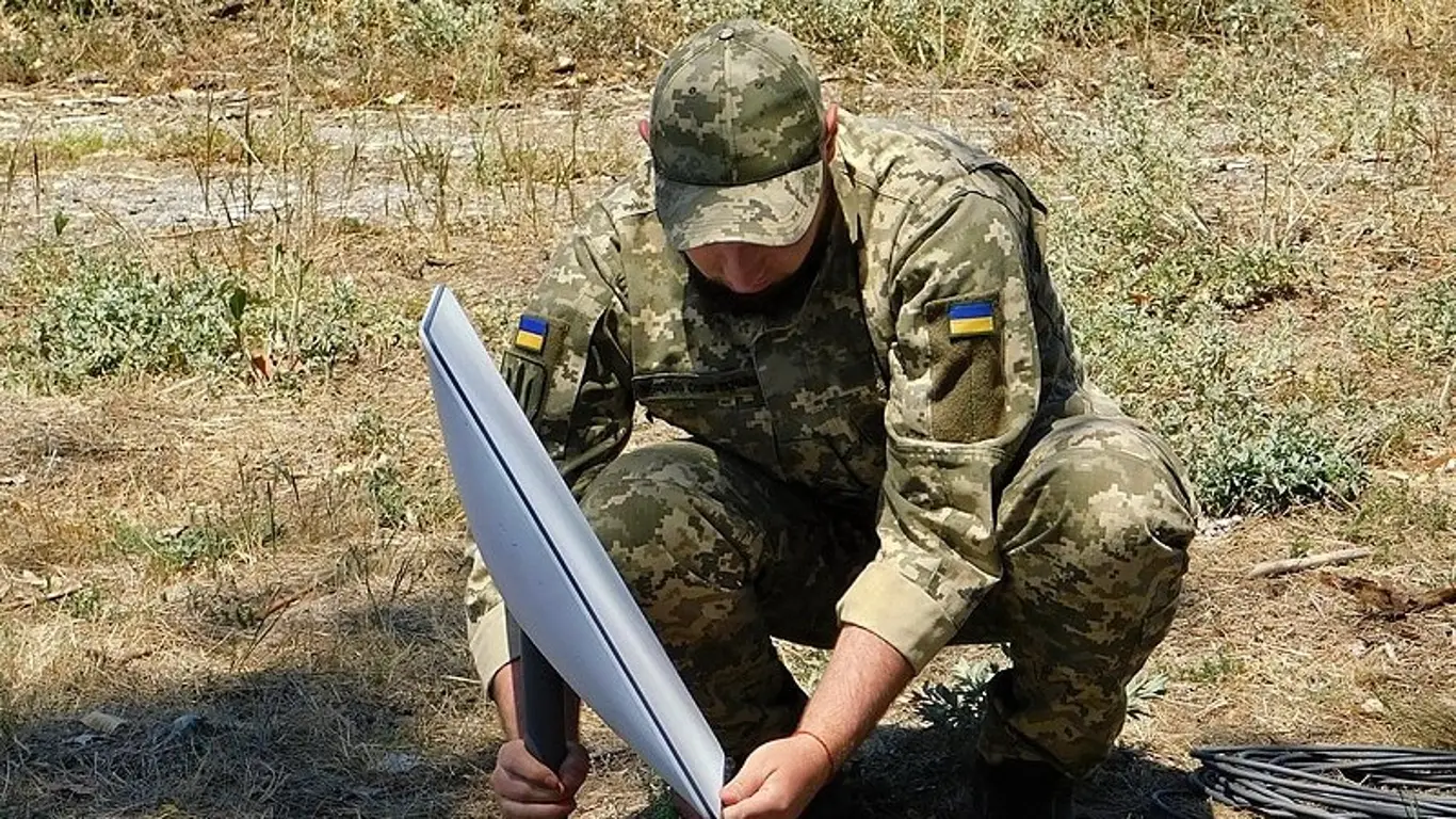 «Технический сбой». На Украине забили тревогу из-за решения Маска