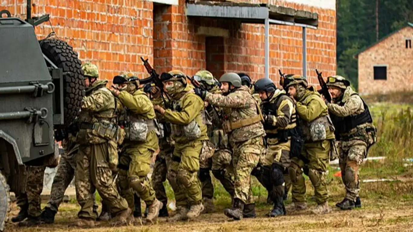 Вражеские войска стягивают дополнительные силы под Херсон
