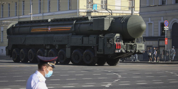 «Орешник» уже наготове: Россия вышла из себя после провокации НАТО «Орешник» уже наготове: Россия вышла из себя после провокации НАТО