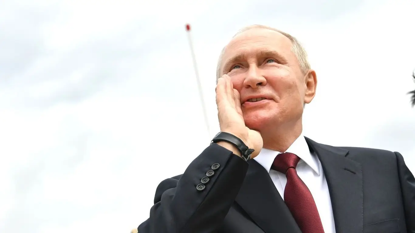 Шаги просты и известны. Как реагировать России на ядерные угрозы Макрона?