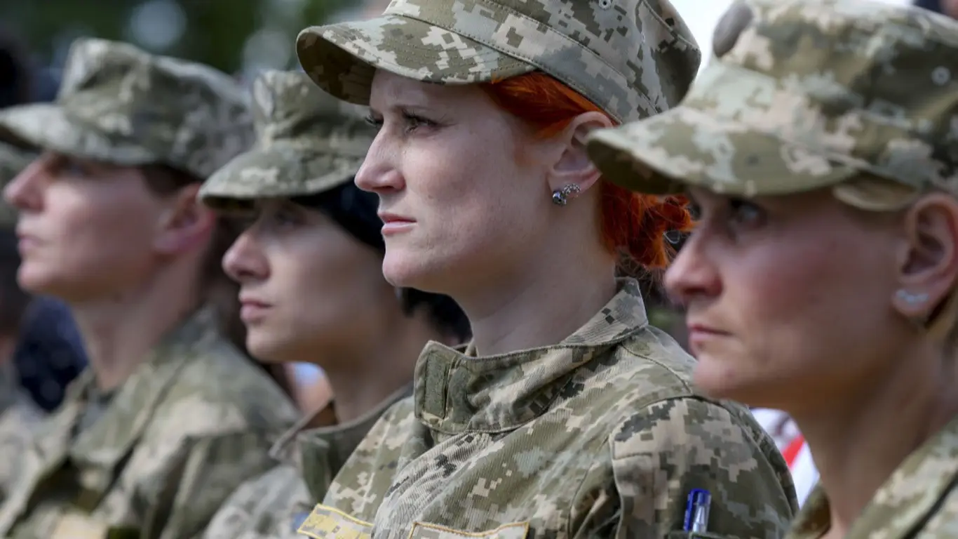 Военнопленная рассказала, как ВСУ насильно бросают женщин на штурм
