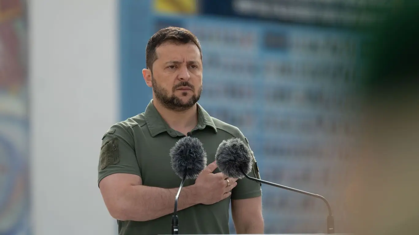 На Украине раскрыли страх Зеленского — Киев превращается в диктатуру, фронт разваливается