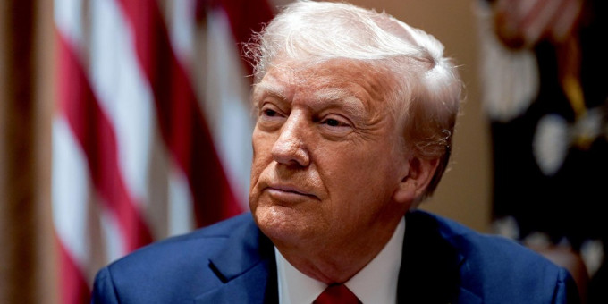 Трамп двумя словами описал разговор с Путиным Трамп двумя словами описал разговор с Путиным