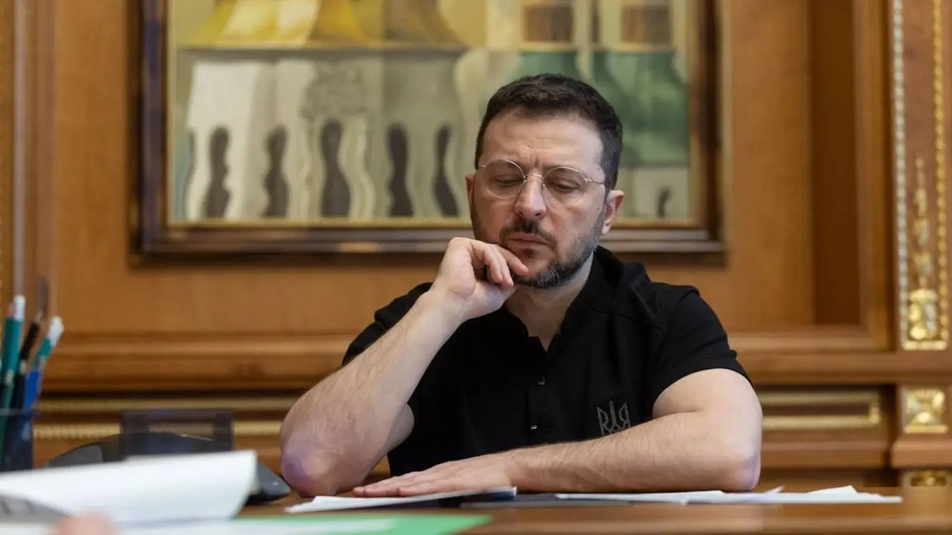 Зеленский уйдёт с последним выстрелом? Скандальное заявление нардепа