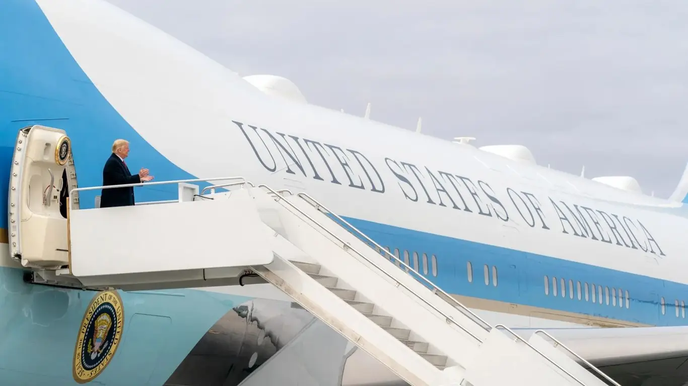 Ставка на Ближний Восток: Трамп выбирает Эр-Рияд для начала внешнеполитической игры