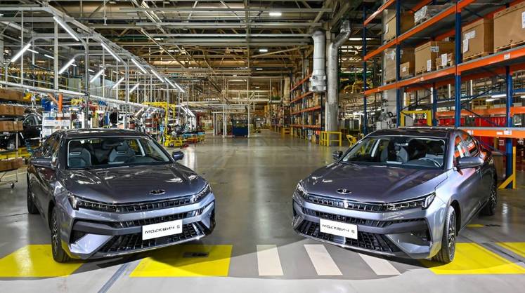 Минпромторг сообщил о росте продаж российских автомобилей Минпромторг сообщил о росте продаж российских автомобилей