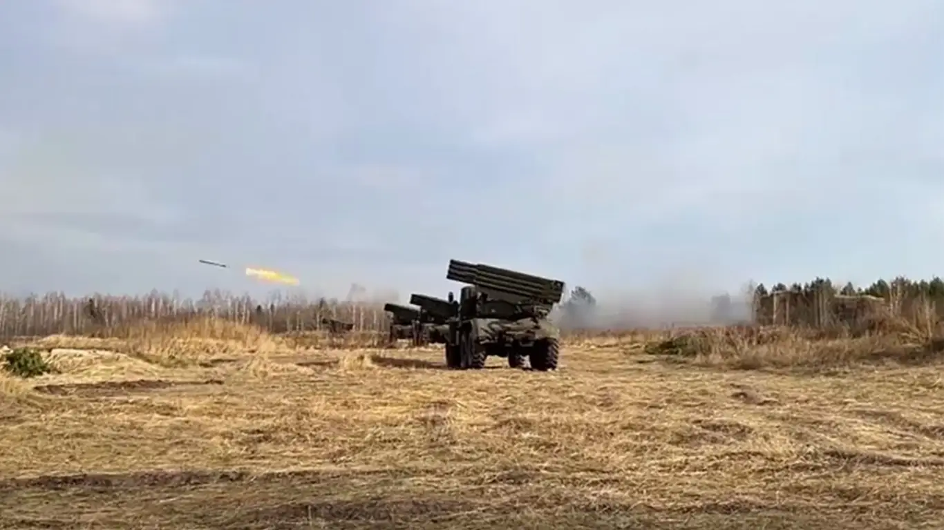 «Колоссальные потери»: российские войска давят врага на Сумщине