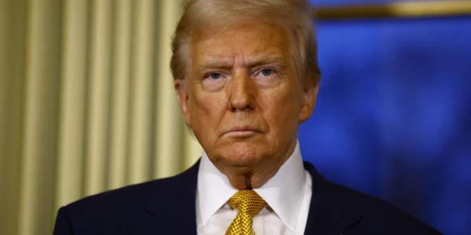 США подняли пошлины на китайские товары до 104% США подняли пошлины на китайские товары до 104%