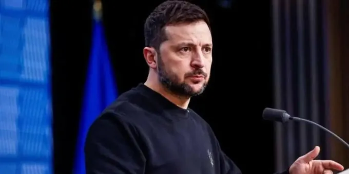 В заявлениях Зеленского исчезли упоминания о наступательном оружии - Дубинский
