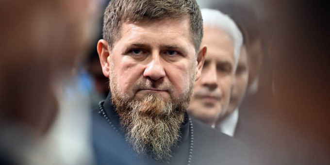 Кадыров сообщил об отправке новой группы добровольцев в зону СВО Кадыров сообщил об отправке новой группы добровольцев в зону СВО