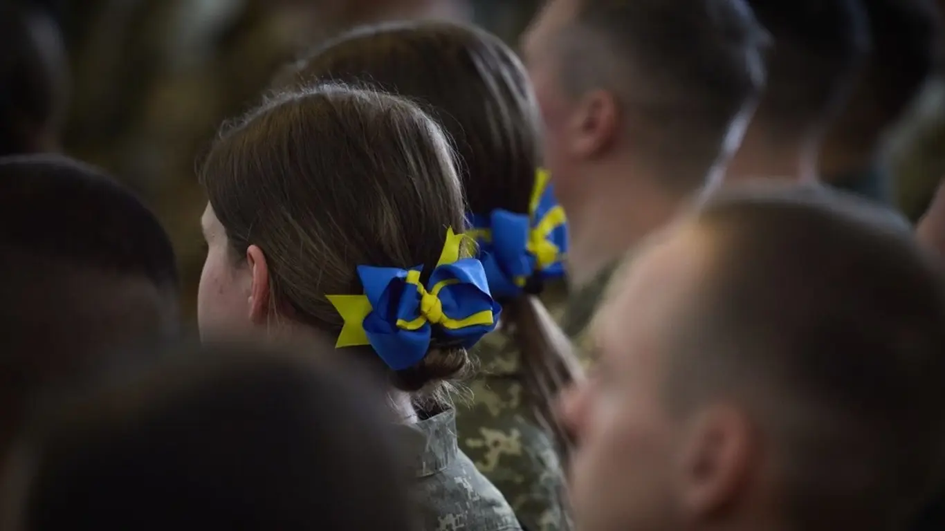 «Зеленюгенд». Кого готовит Украина в секретных лагерях?