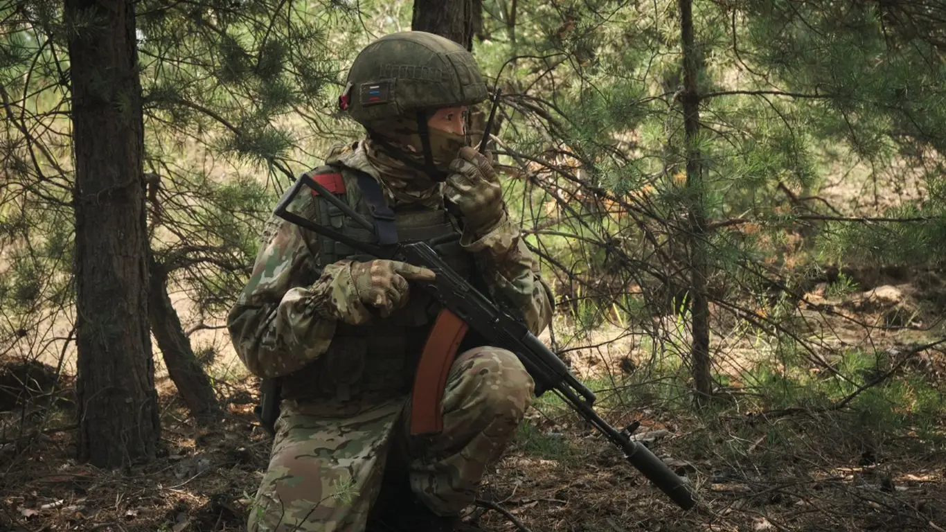 Почему российские военные отказываются от радиопереговоров? Эксперт объяснил