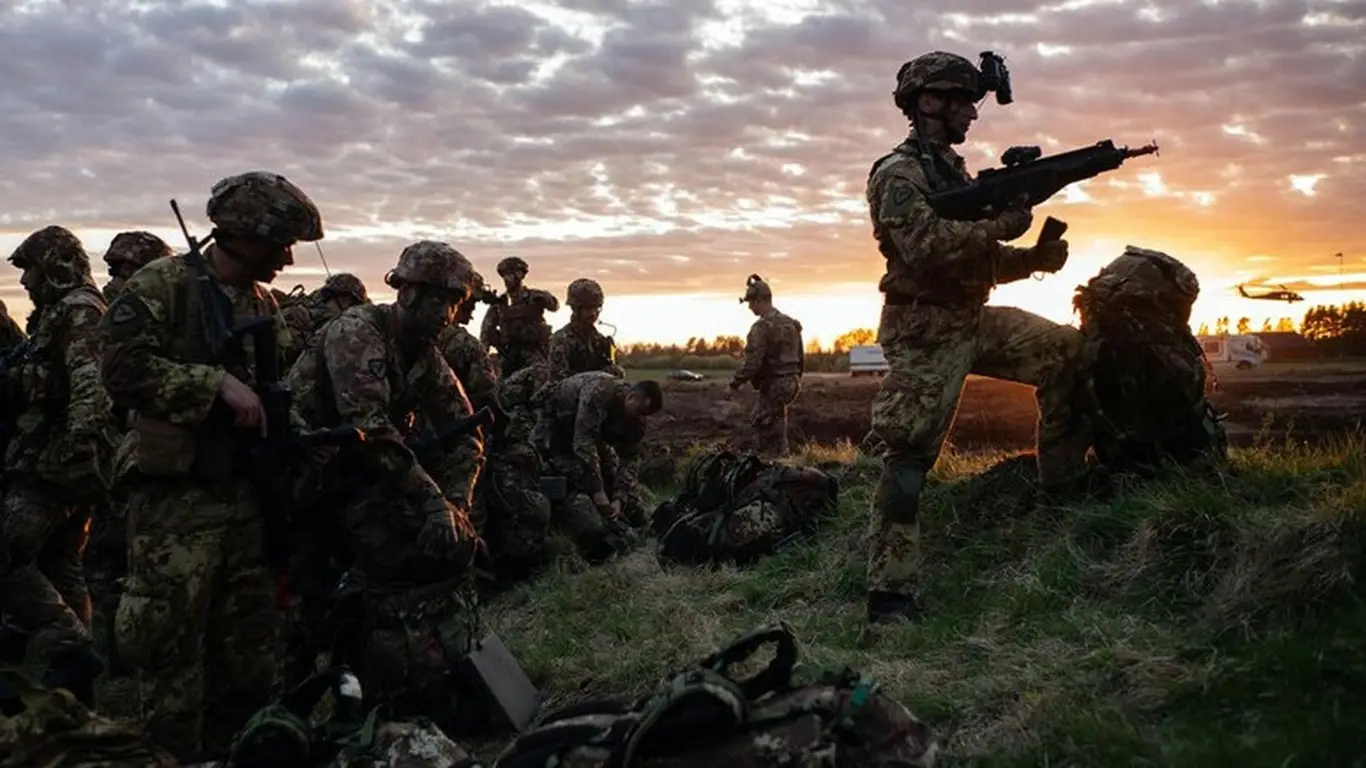 «Миротворцы под прикрытием». Как США и НАТО планируют закрепиться на Украине?