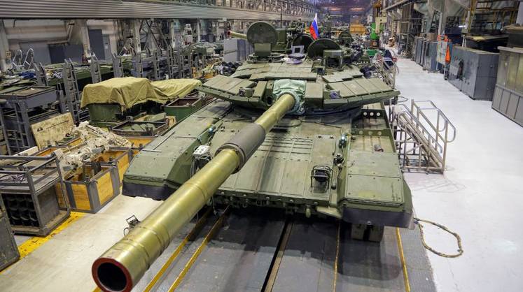 «Символ Победы»: «Уралвагонзавод» отправил на СВО новые модернизированные танки «Символ Победы»: «Уралвагонзавод» отправил на СВО новые модернизированные танки