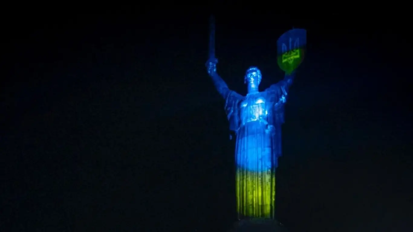 Побег из Киева. Украинская элита в панике из-за возможных провокаций ВСУ 9 Мая