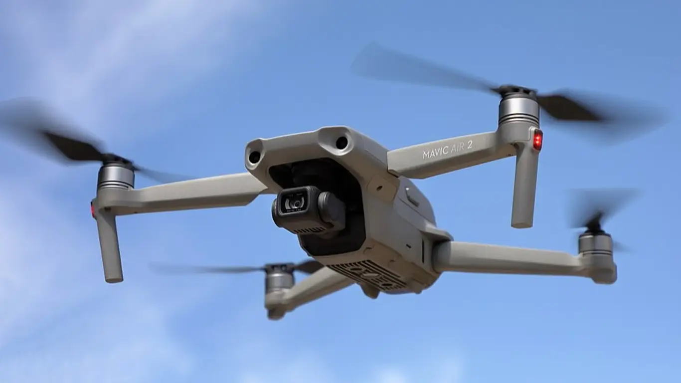 «Контроль за полем боя». Насколько важны для Украины китайские дроны Mavic?