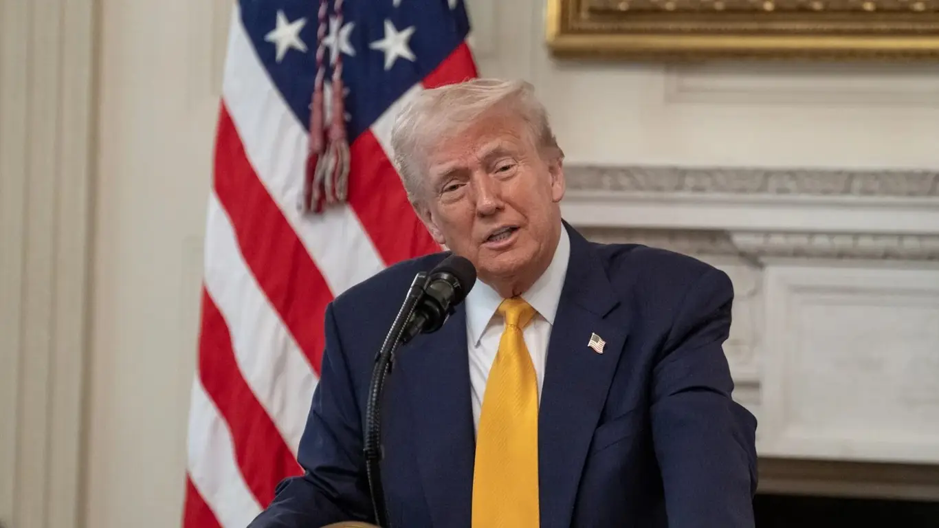 «Разбомбить к чертям»: Трамп отреагировал на российский удар по Украине