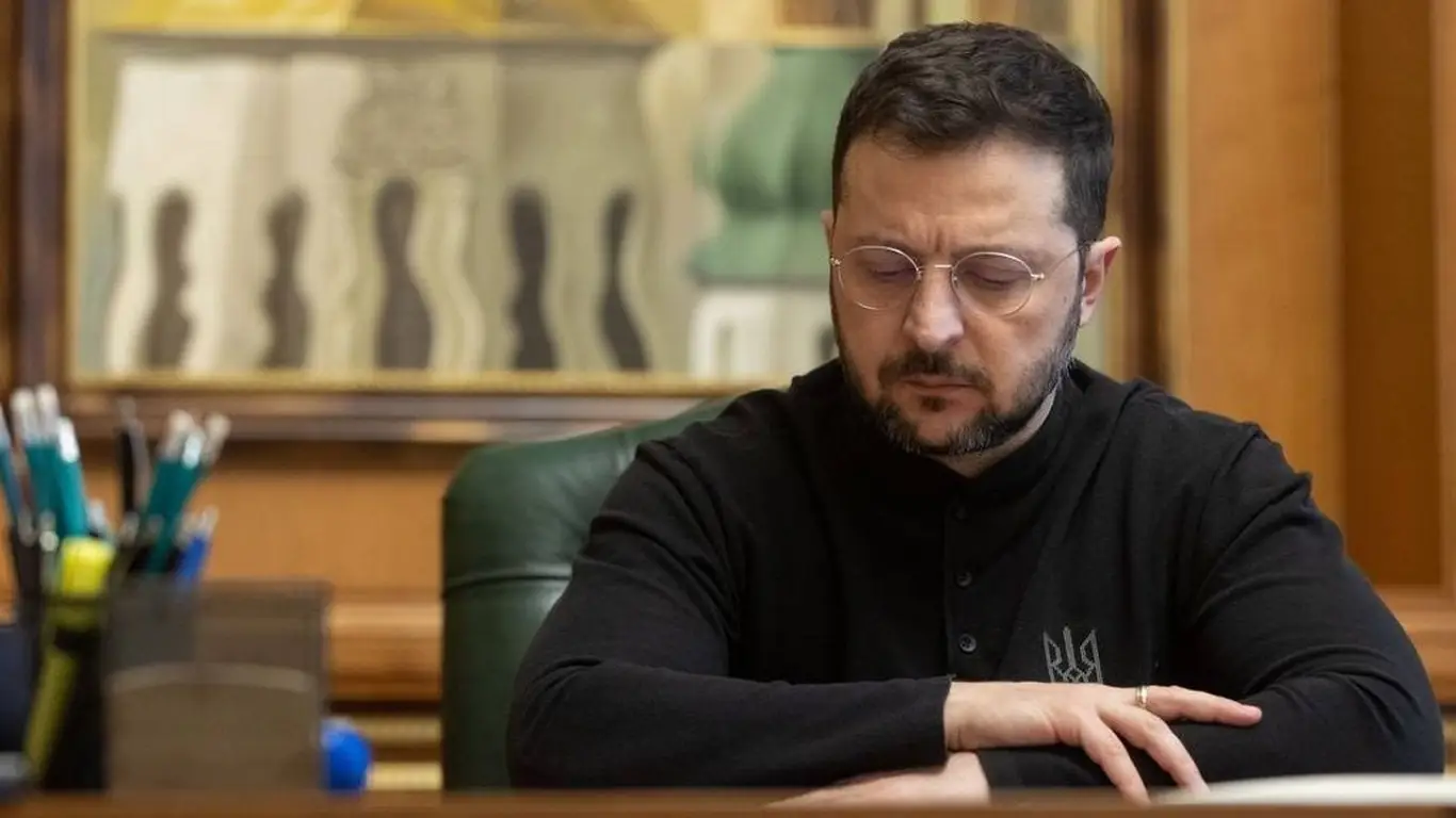 Полномочий достаточно. Кто остановит бойню на Украине прямо сейчас?