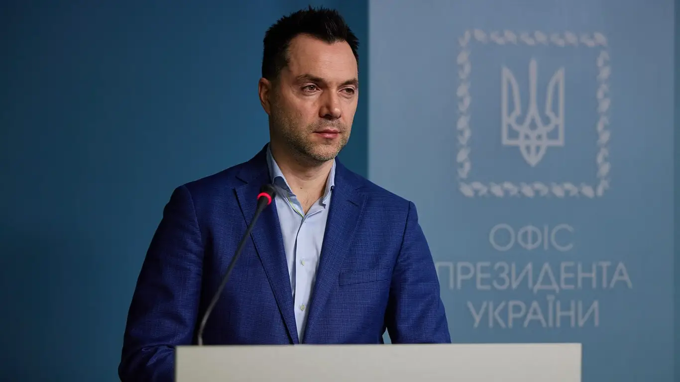 «Выдавить яд»: экс-советник Зеленского раскрыл причину всех украинских бед