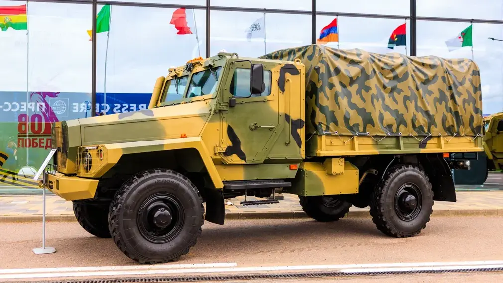 «Спартак», «Рейд» и «Штурм». На Петербургском форуме представили российские броневики