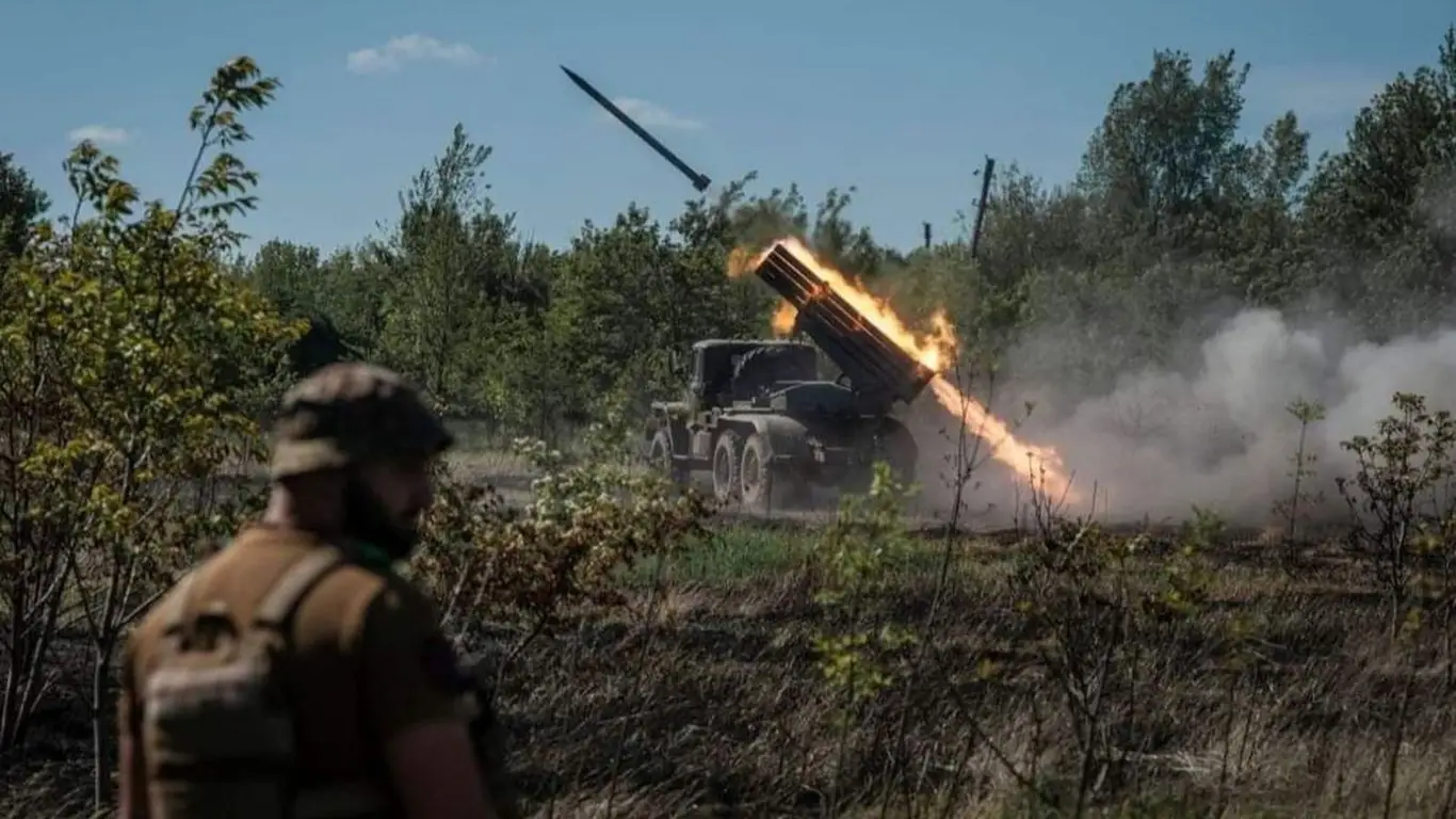 Следующая цель: в Литве призвали Украину атаковать стратегические объекты России